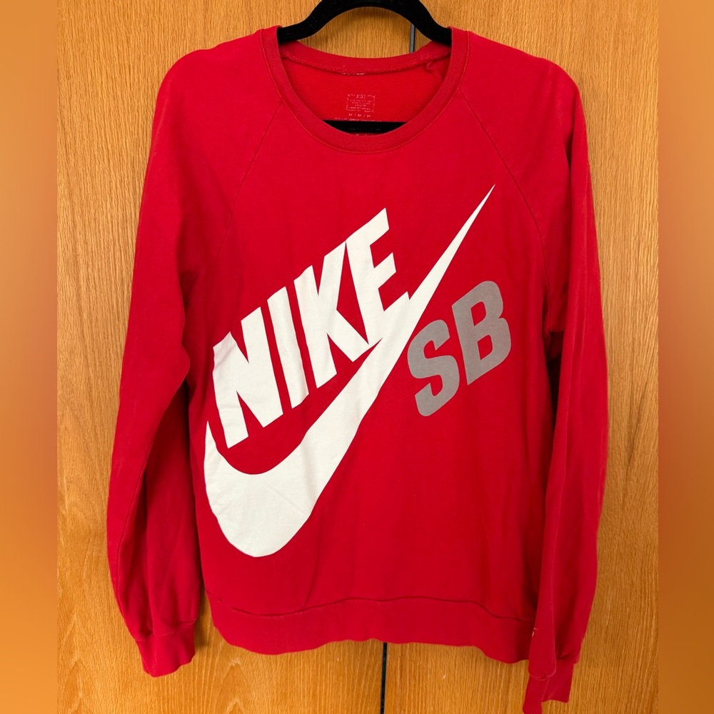 Nike Women's Red Crew Neck Sweatshirt